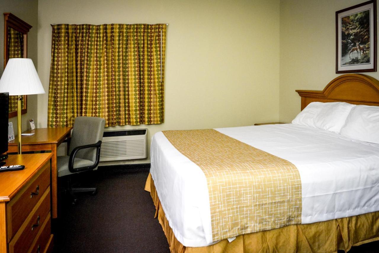 Berkeley Travelodge By Wyndham St. Louis מראה חיצוני תמונה